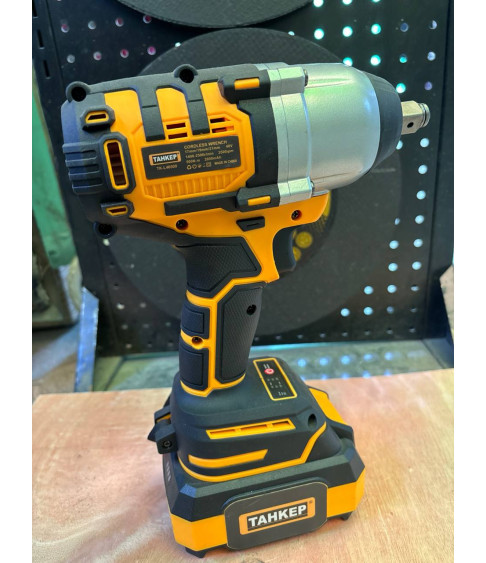 Аккумуляторный гайковерт Танкер TK-L46500