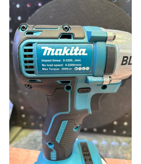 Шуруповерт аккумуляторный гайковерт Makita 
