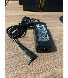 Адаптер питания для ноутбуков ASUS